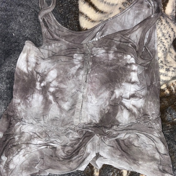 aeo top - Picture 1 of 2